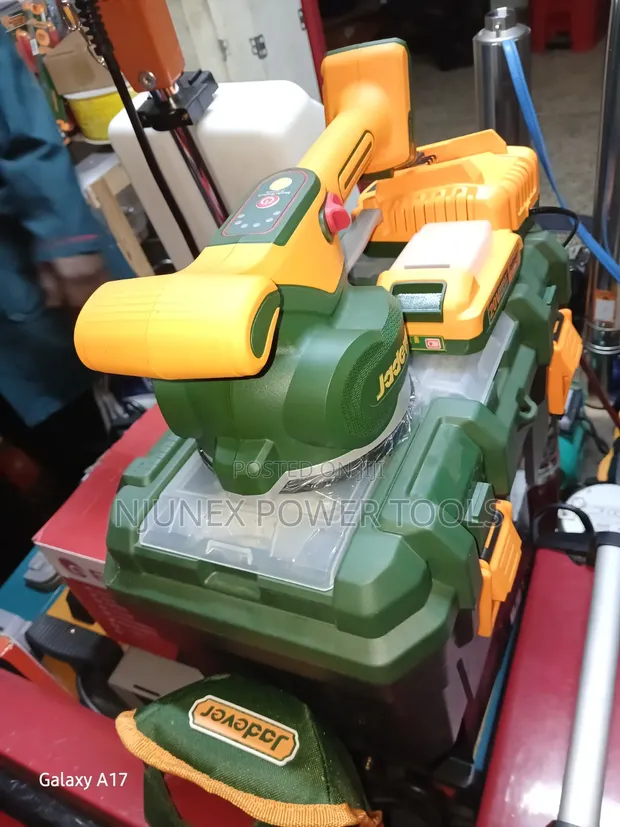 Jadever Tile Vibrator Machine (20V Cordless) - 1