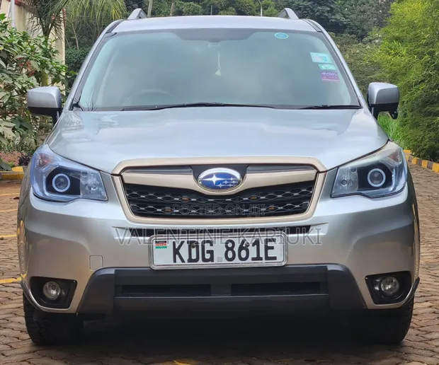 Subaru Forester 2014 Silver - 1