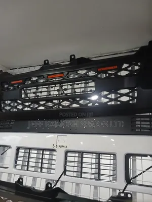 Grilles Mbalimbali za Magari kwa Nissan Hardbody, Fielder, Nze, Probox, Hiace