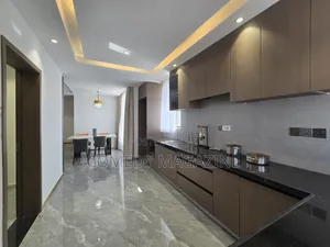 Maisonette ya Vyumba 5 Iliyo na Samani na DSQ, Royal Green, Karai