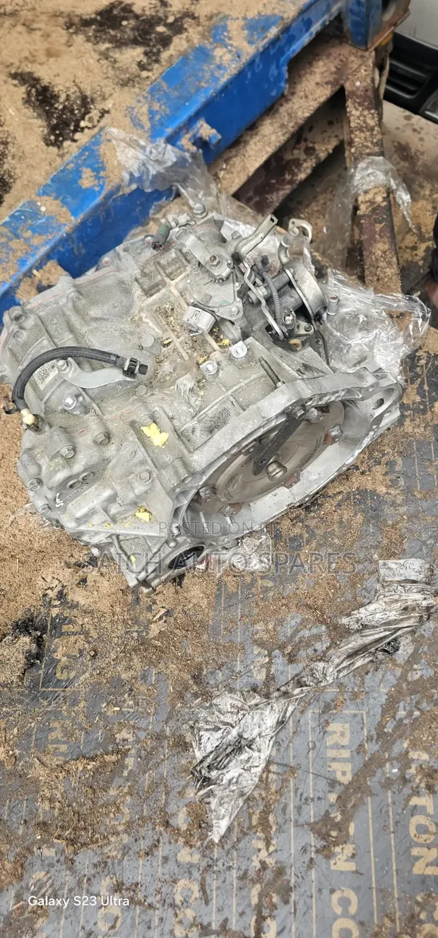 Toyota Probox Ractis 13-Pin Gearbox - 1