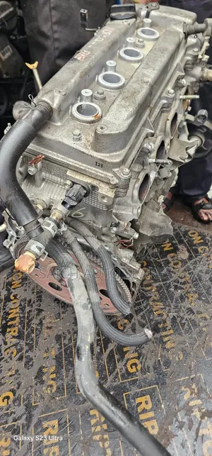 Injini ya Toyota RAV4 2AZ