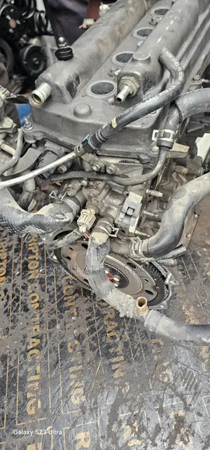 Injini ya Toyota Sienta Slim na Sensor