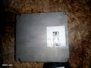 ECU ya Toyota Hilux 2011 (2.5 D-4D)