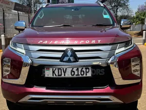 Mitsubishi Pajero Sport 2020 Red