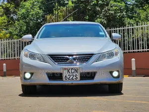 Toyota Mark X 2011 Kijivu