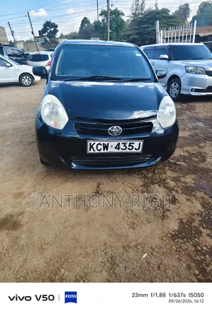 Toyota Passo 1.0 FWD 2012 Nyeusi