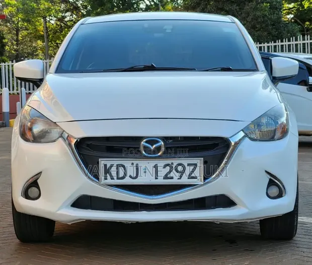 Mazda Demio 2015 Pearl - 1