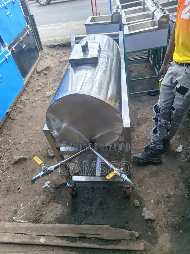 100L Stainless Steel Tea Urn - 1