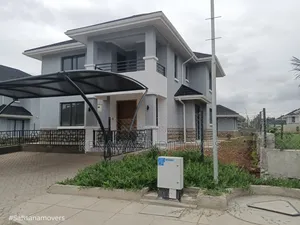 Townhouse/Terrace ya Vyumba 4 Inauzwa Athi River, Eneo la Daystar