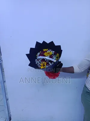 Queens Flowers and Decorations: Flower Arrangements & Balloon Decor