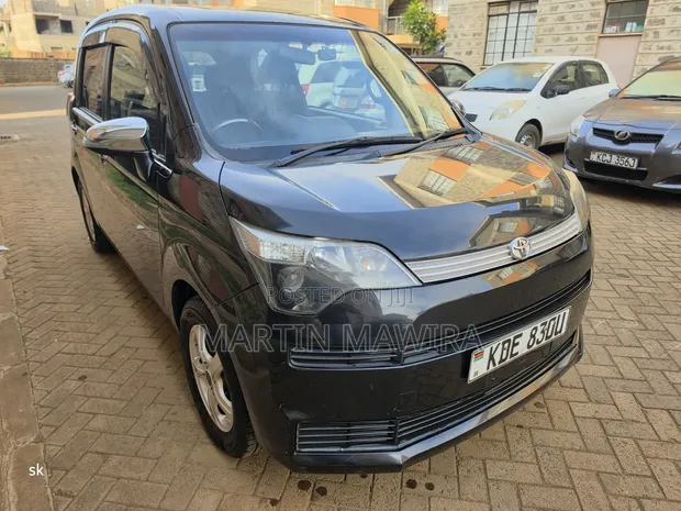 Toyota Spade 2014 Black - 1