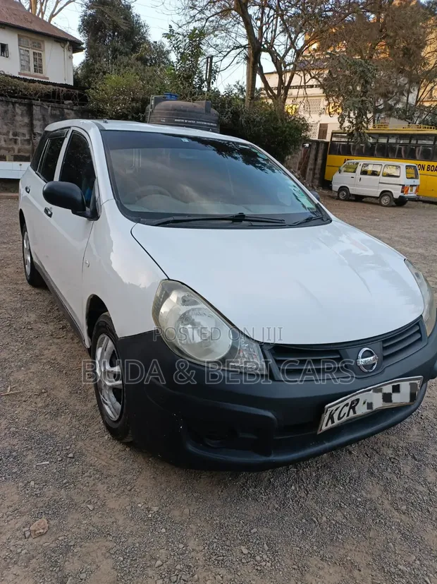 Nissan Advan 2012 White - 1