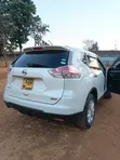 Nissan X-Trail 2016 Nyeupe - 2