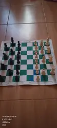 Kikosi Kamili cha Chess - Kimeuzwa - 1