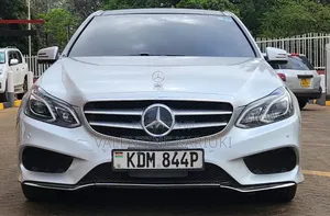 Mercedes-Benz E250 CGI 2015 Nyeupe