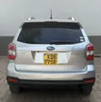 Subaru Forester 2013 Nyeupe - 4