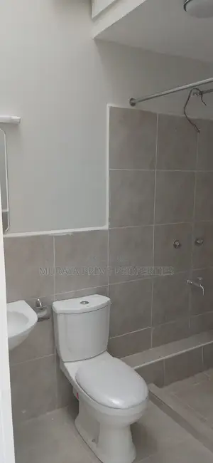 Nyumba ya Vyumba 3 vya Kulala kwa Ajili ya Kukodisha Kerarapon