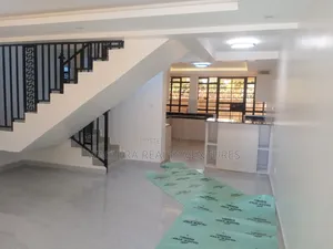 Maisonette ya Vyumba 5 vya Kulala Gikambura, Karai - Kupangishwa