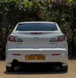Mazda Axela 2013 Nyeupe - 3