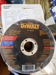 DeWalt 4.5" Diski ya Kukata Chuma - 2