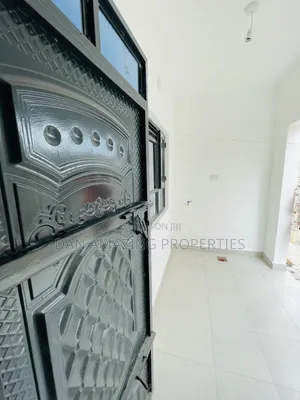 3-Bedroom Bungalow with DSQ in Roimen, Matasia