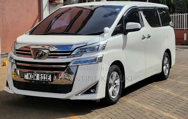 Toyota Vellfire 2018 White - 1