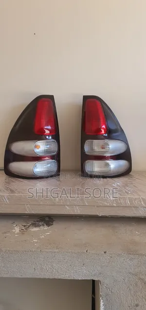 Toyota Land Cruiser Prado Rear Tail Lights Set (Used)