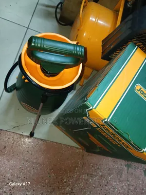 Jadever 5L Pressure Sprayer