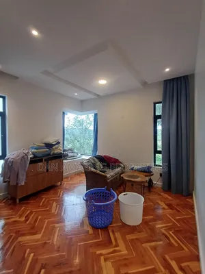 4 Bedroom Maisonette for Sale in Drive 22, Kerarapon