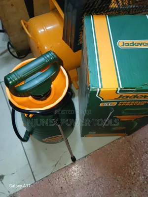 Jadever 5L Pressure Sprayer