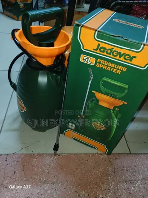 Jadever 5L Pressure Sprayer Green/Orange