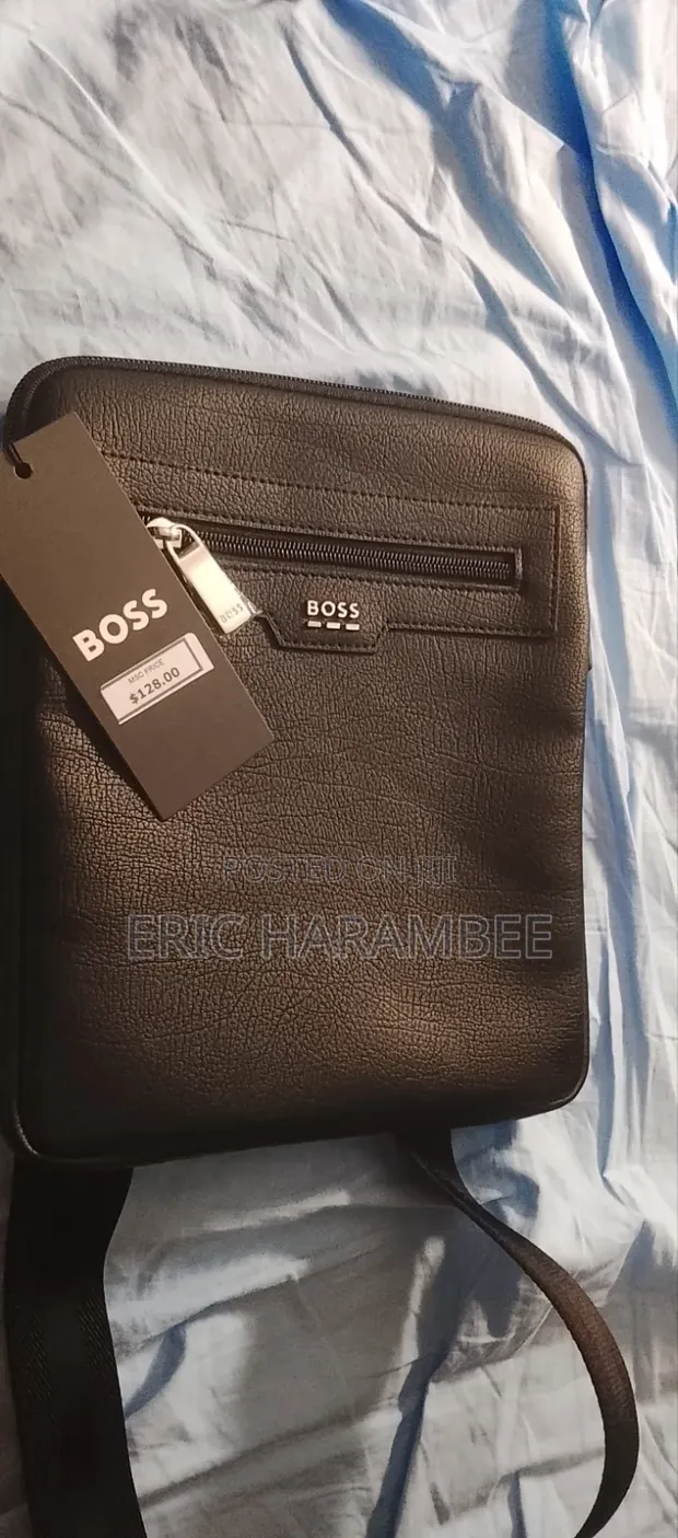 Hugo Boss Black Leather Shoulder Bag - 1