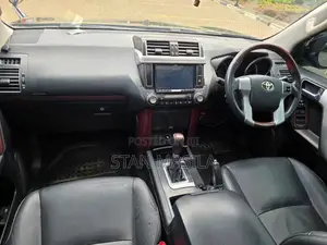 Toyota Land Cruiser Prado 2016 Black