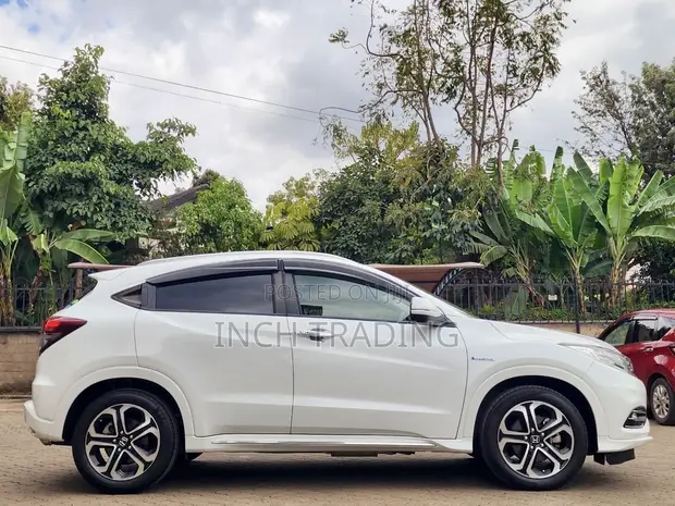 Honda Vezel Hybrid 2019 Pearl - 1