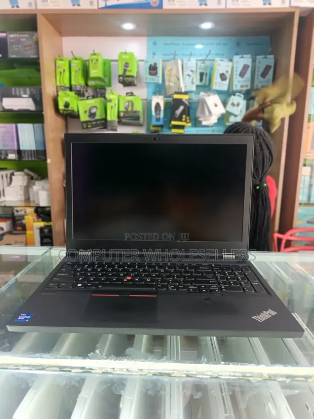 Lenovo ThinkPad P15s Gen 2 Laptop - i7, 32GB RAM, 512GB SSD - 1