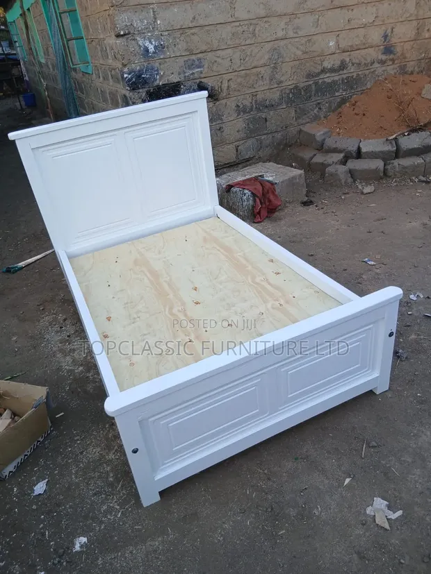 Brand New 4x6 White Panel Bed - 1