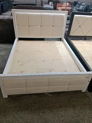 5x6 White Fabric Mocket Bed with Black Frame
