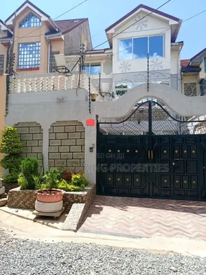 6-Bedroom En-suite Townhouse for Sale in Sossian Estate, Komarock