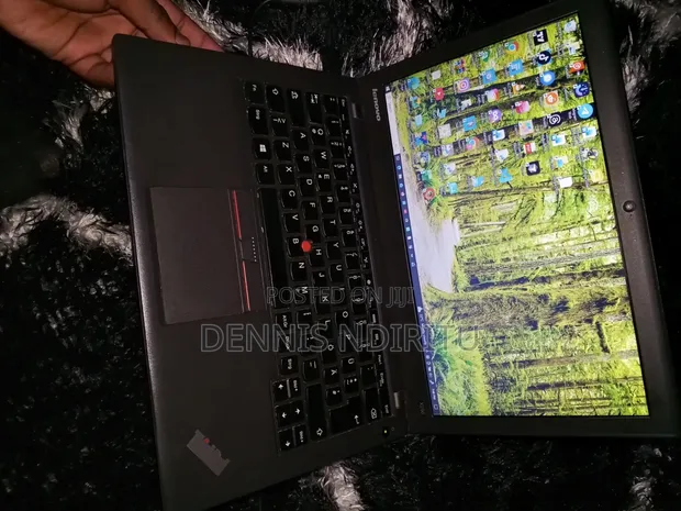 Lenovo ThinkPad X250 Laptop 8GB RAM, 1TB HDD - 1