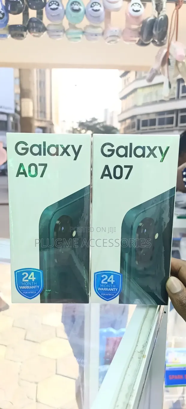 New Samsung Galaxy A07 128GB Silver - 1