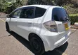 Honda Fit Hybrid 2012 White - 4
