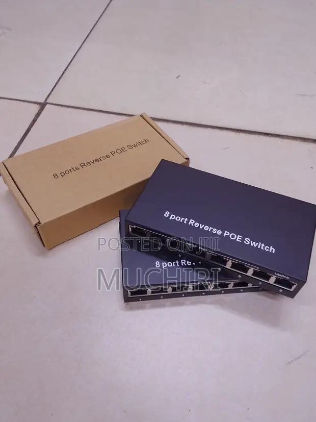 8-Port Reverse PoE Switch - 1
