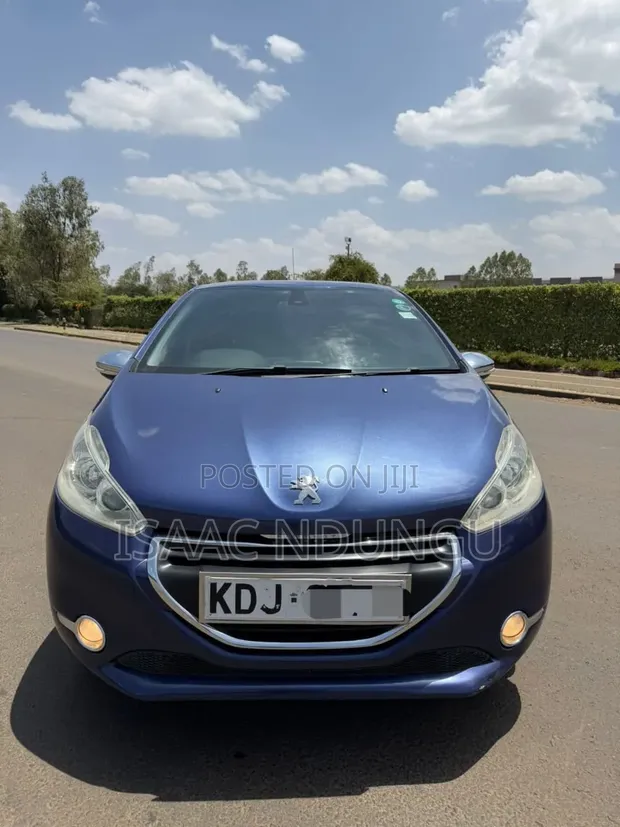 Peugeot 208 2015 Blue - 1