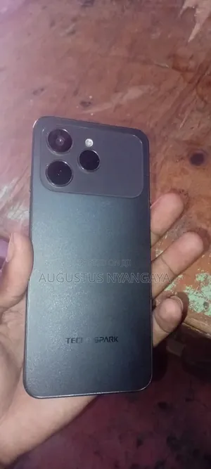Tecno Spark 40 256GB Gray (Used)