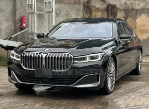 BMW 760 2023 Nyeusi