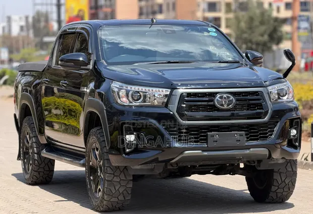 Toyota Hilux 2.4 Diesel 2020 Gray - 1