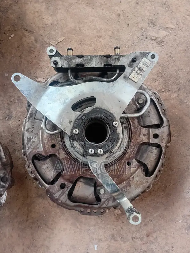 Honda Vezel DCT Hybrid Clutch & Release Bearing (Refurbished) - 1
