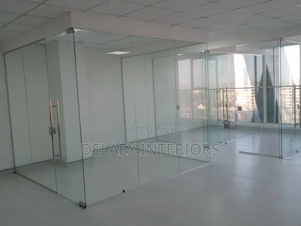 Frameless Glass Partitions - 1