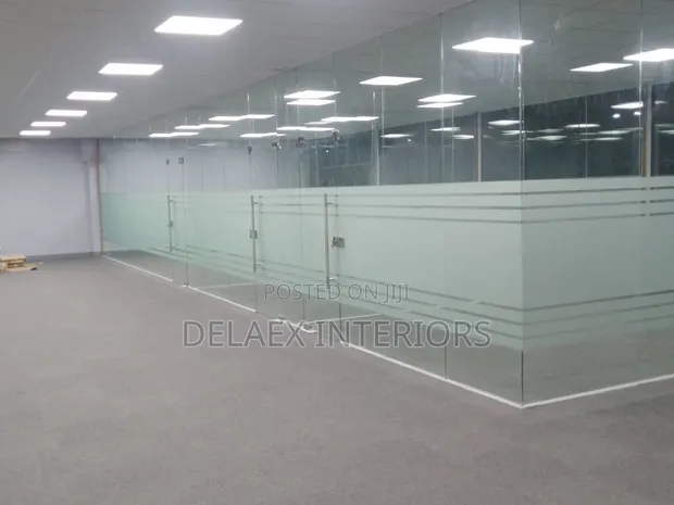 Frosted Glass Partitions for Offices - 1
